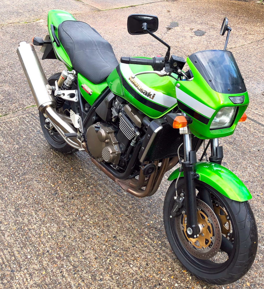 Kawasaki ZRX1200R Battery Location…